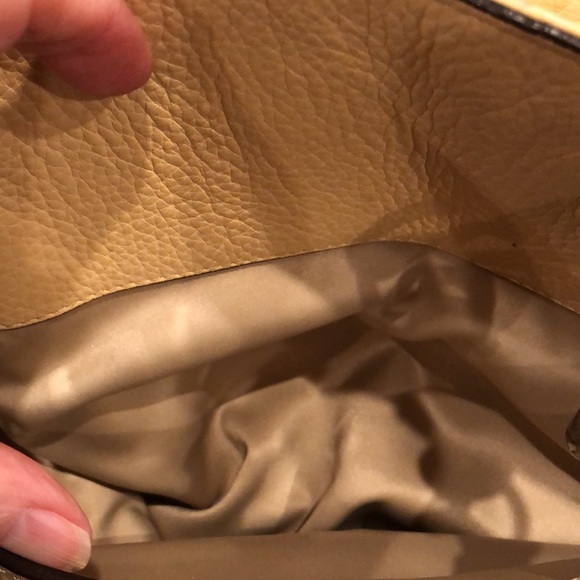 COACH PALE LEMON YELLOW LEATHER TOTE BAG - Picture 7 of 10